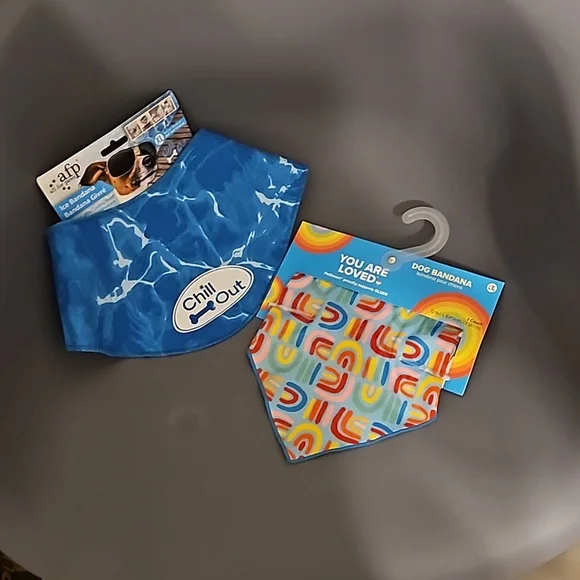Pet bandanas 1 ice bandana and 1 colorful bandana