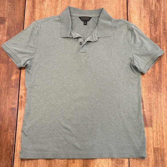 Classic Men's Polo Shirt in Sage by Banana Republic