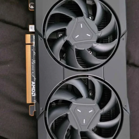 AMD Black High-Performance Graphics Card with Dual Cooling Fans 7600 8gb