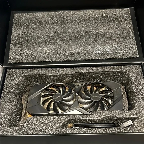 GIGABYTE Black Dual-Fan Graphics Card 2060 Super Overclocked