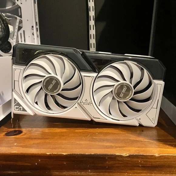 ASUS dual OC 4060Ti 8gb
