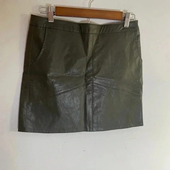 NWT Harper‎ Heritage Vista Tween Francesca’s olive vegan leather mini skirt 0069