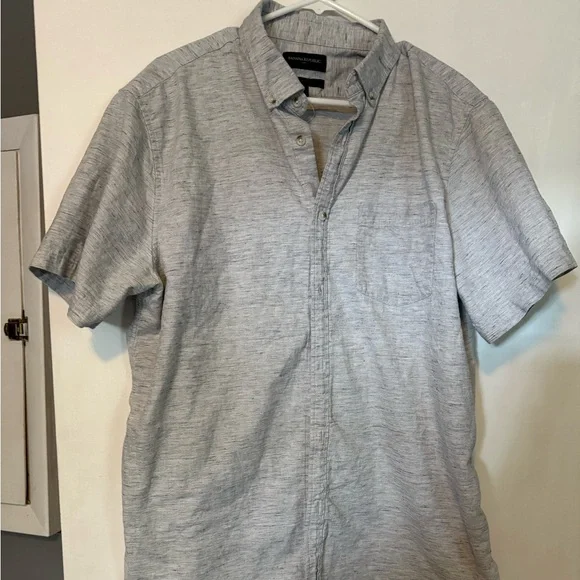 Banana Republic Gray Casual Button Down Shirt slim fit