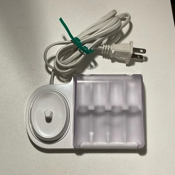 Braun Oral-B Electric Toothbrush Charger Base 3757 & 4-Brush Head Storage Holder