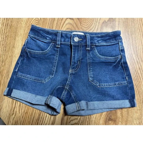 SO Girl Size 10 Denim Jean Shorts Medium Wash Rolled Cuff Adjustable Waist NWOT