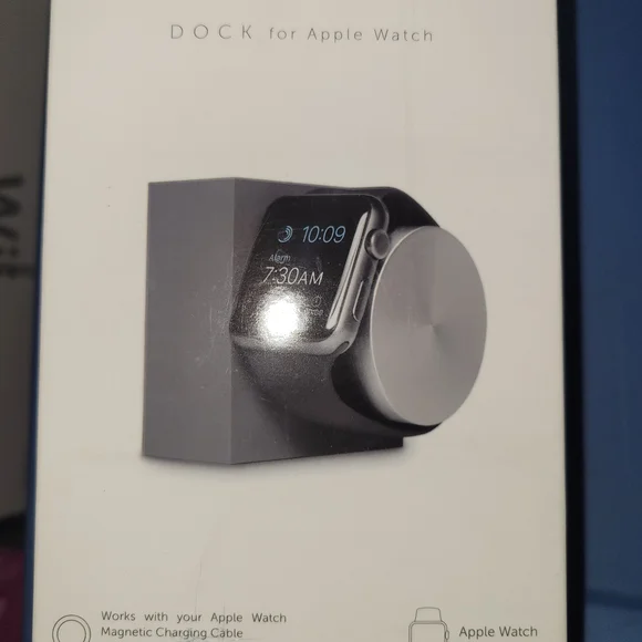 Apple Magnetic Charging Dock - Silver and Gray