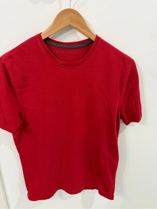 Banana Republic Red Short-Sleeve Crewneck Tee - Men's
