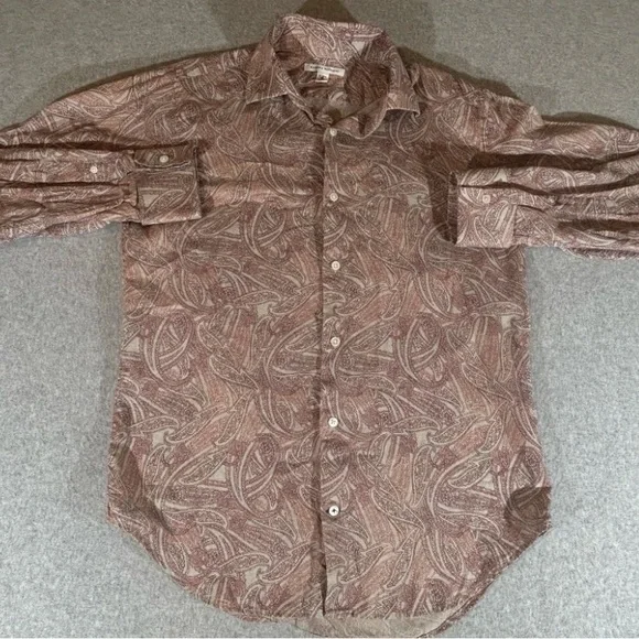 Banana Republic VNTG Men's Brown Paisley Button-Down Shirt W/ cuff (M)