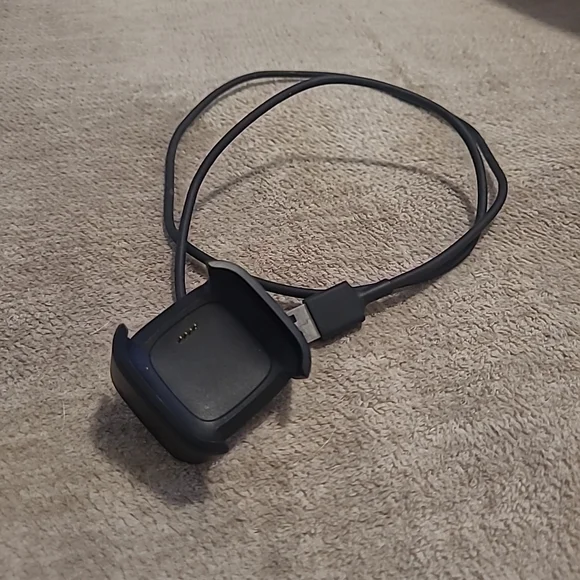 Smartwatch Charging Dock - Black For Fitbit Versa