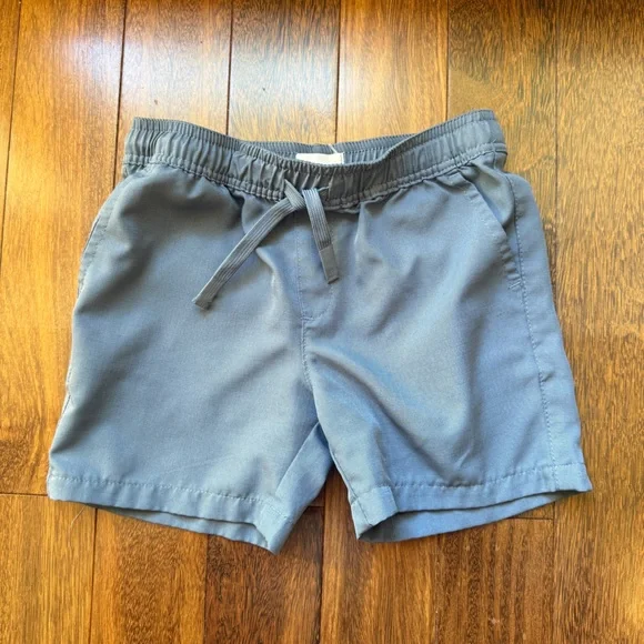 Cene and Heard from Dillards Kids Muted Blue Shorts Size 5