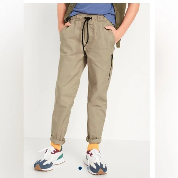 NWOT! Old Navy Built-in Flex Tapered Tech Pants for Boys.