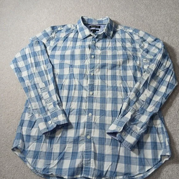 Banana Republic Camden Fit custom 078 wash Blue and White Plaid Size Large
