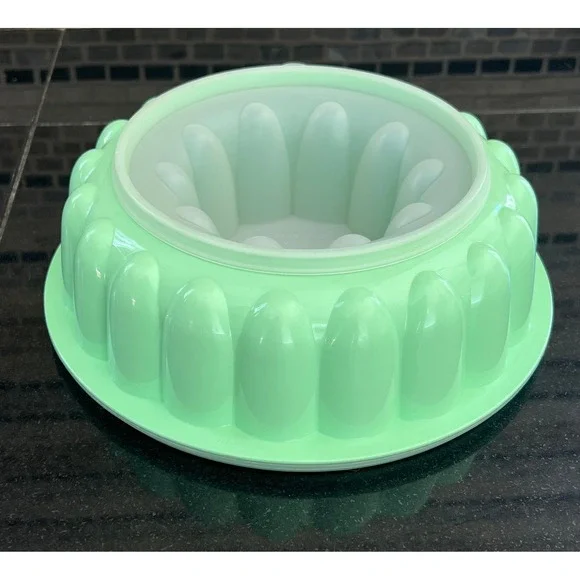 Classic Tupperware Jello Mold Ice Ring‎ Green #1201 1202 1203 Vintage 3 Piece