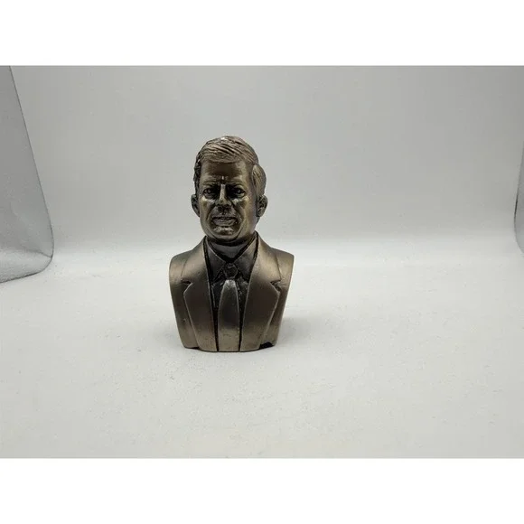 John F. Kennedy JFK Presidential Bust Figurine Bronze Tone Desk Shelf Decor