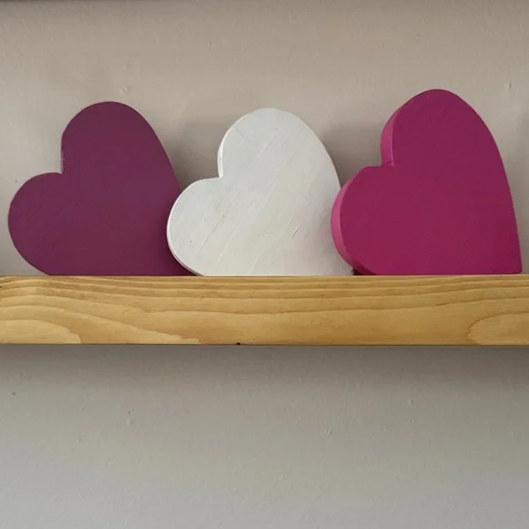 Heart-Shaped Wall Decor Set - Pink, White, and Purple