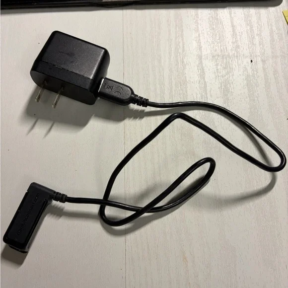 Garmin Vivoactive HR (2) charger Serial number 5FJ227142