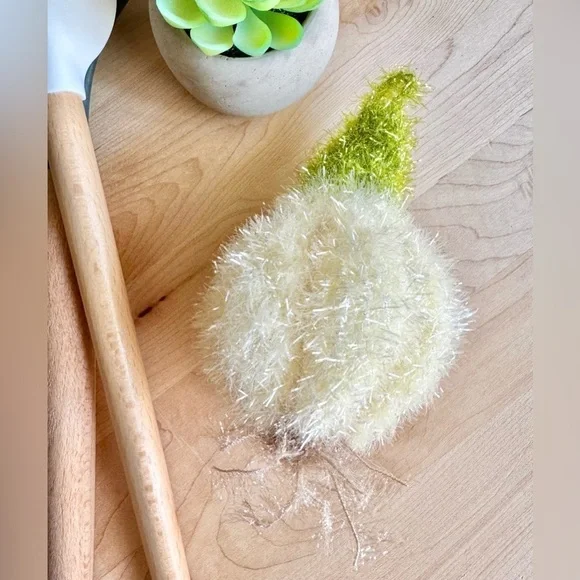 New Handmade Crochet Garlic Kitchen Dishes Pot Scrubber Cleaner Scouring Pad
