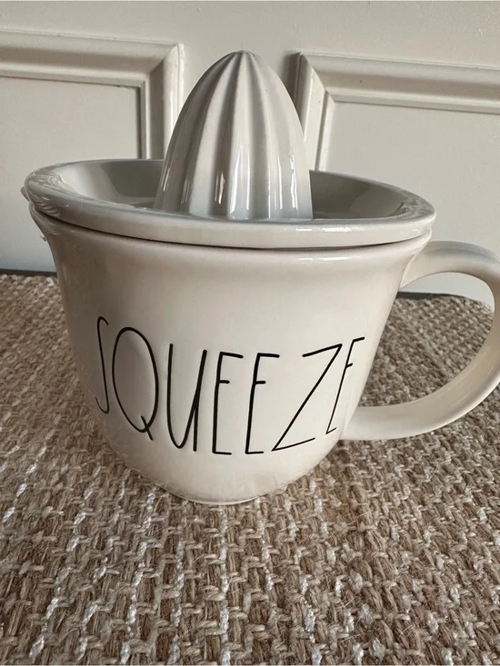 Rae Dunn “SQUEEZE” Citrus Juicer Mug White Ceramic Lemon Orange Press