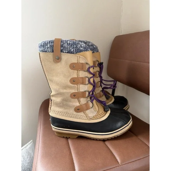 Sorel Joan‎ Size 4 Waterproof Winter Boots Purple And Blue Like New
