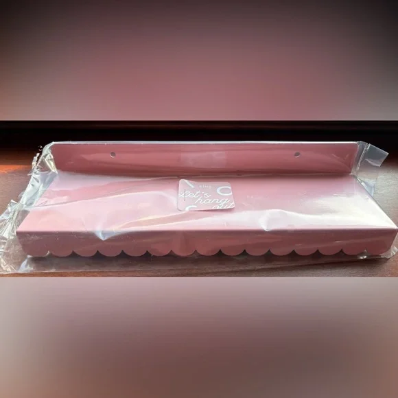 Pink Scalloped Wall Shelf made of metal