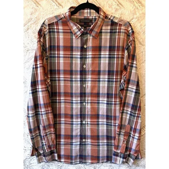 Banana Republic Shirt XL Button-Down 100% Cotton Slim‎ Fit Plaid Red Blue