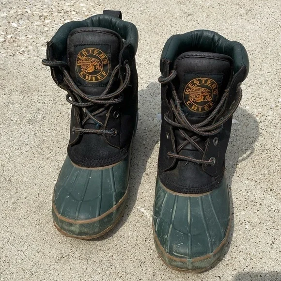 WESTERN CHIEF~STEEL SHANK~MENS~SIZE 9~GREEN~RUBBER BOOTS~WORK~RAIN~SNOW~USED~G22