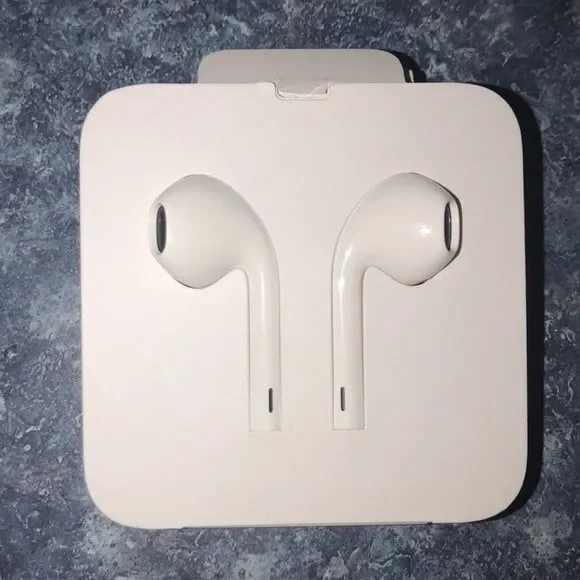 Apple iPhone earbuds wired OEM