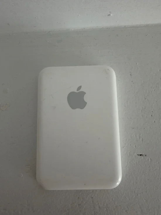 Apple MagSafe Battery Pack