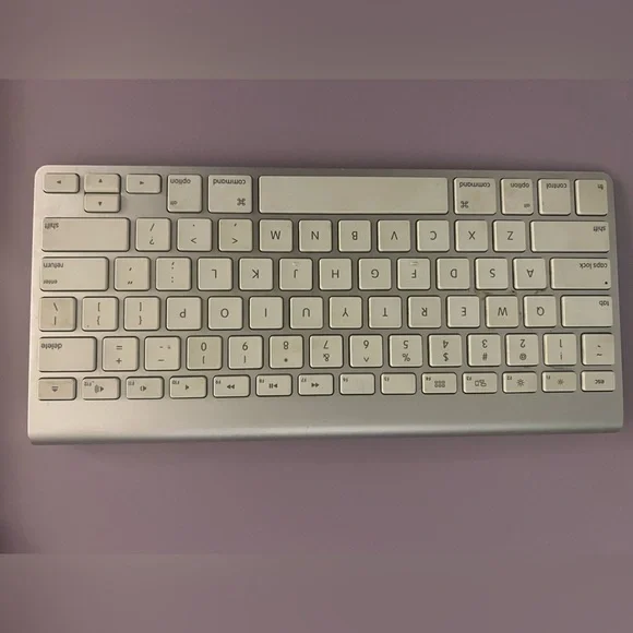 Apple Wireless Keyboard