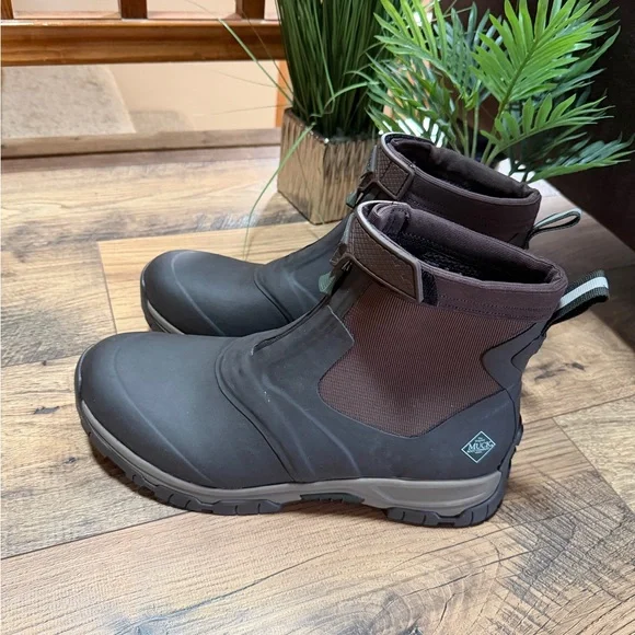 Men's MUCK boots Brown Size 8,10,12,13,14 insulated, waterproof mid zip APEX‎
