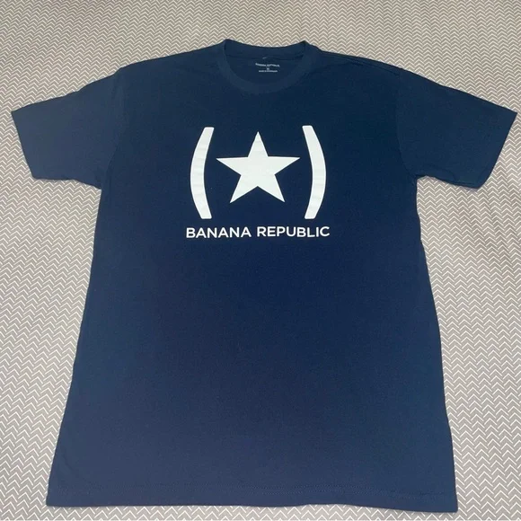 Banana Republic Blue Short Sleeve Tee with Graphic Design‎