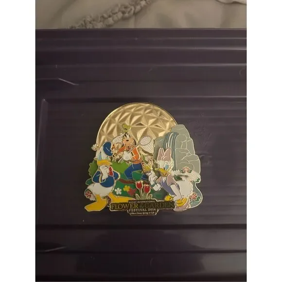 2014 Walt Disney Pin Disney Flower & Garden Festival Pin Donald Limited Edition