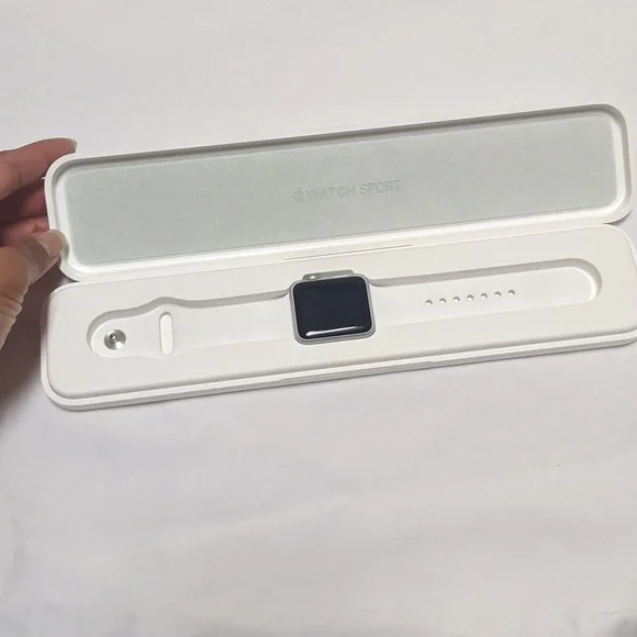 Apple Smart watch Sport 7000 series Gen 1