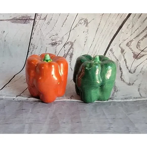 Vintage Red and Green Bell Pepper Salt and Pepper Shakers Japan Countrycore