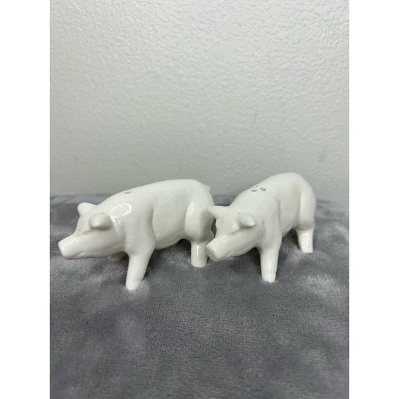 Vintage Pig Salt & Pepper‎ Shakers