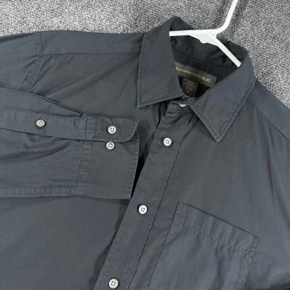 Banana Republic Button Down Mens M Medium Black Cotton Long Sleeve Pocket Shirt