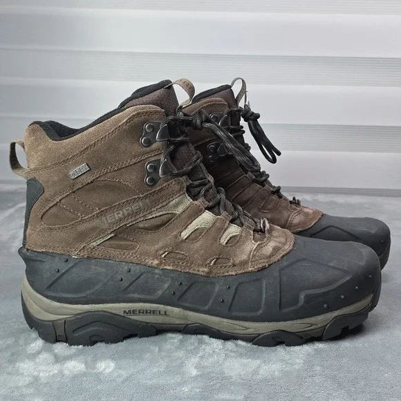 Merrell Moab Polar Waterproof Winter Boots espresso brown and black colorway.‎