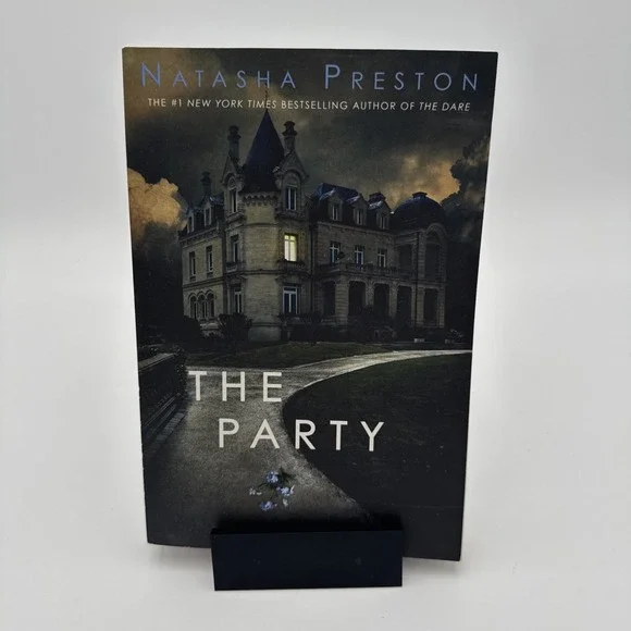The Party - paperback‎ Preston, Natasha