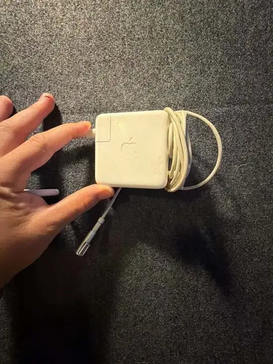 Apple 60W MagSafe Power Adapter A1278