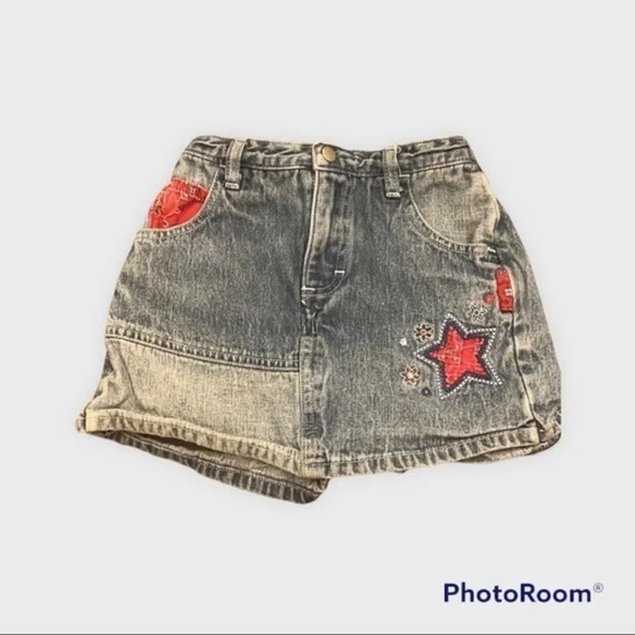 Star and flower jean skort 109