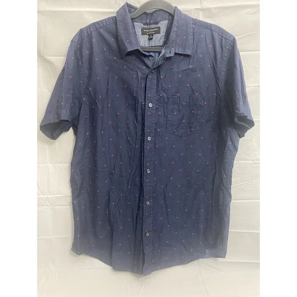 Banana Republic Mens Button Down Short Sleeve Shirt Size XL Navy With Red‎ Stars