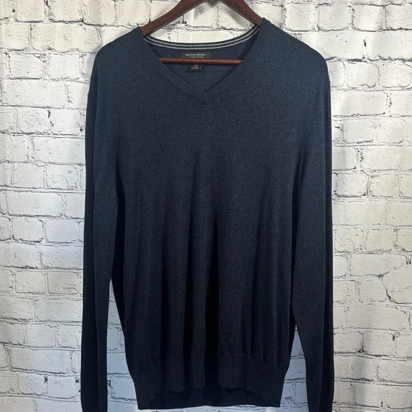 Banana Republic Navy V-Neck Sweater