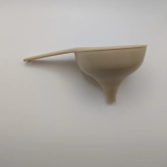 Vintage Foley Plastic Funnel Harvest Almond Beige 4