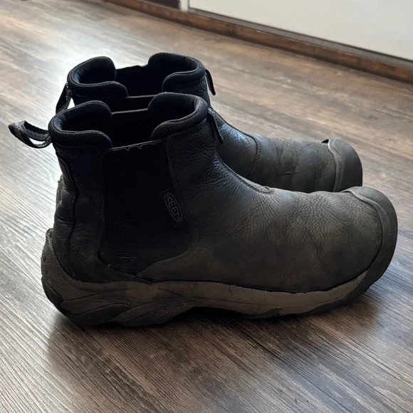 Keen Revel 4 Chelsea Polar Boots Men’s Size 11 Insulated Winter Snow Boots