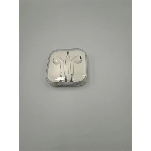 Apple iPhone 4,5, 5S, 6 6S Plus + with Remote & Mic Earphones EarPods 3.5mm -OEM