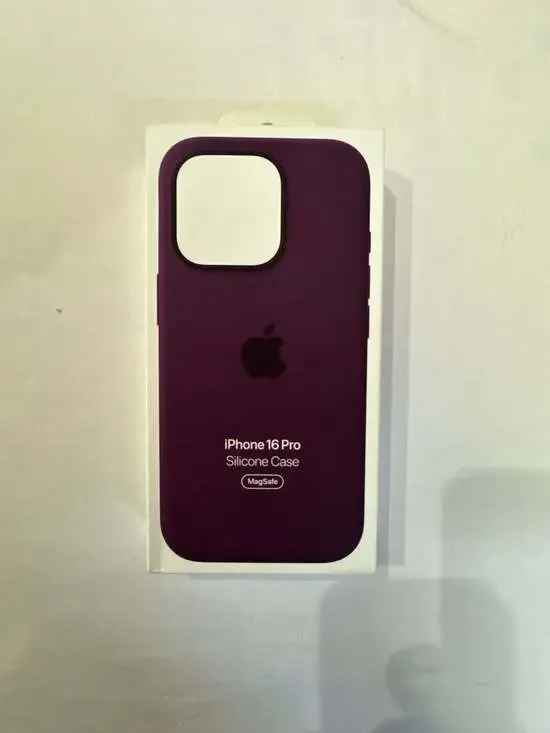 N469 Apple iPhone 16 Pro Silicone Case with MagSafe