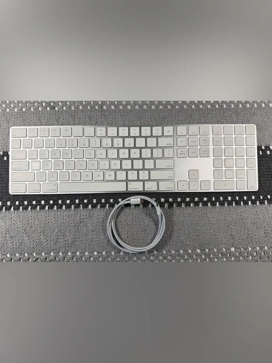 Apple A1843 Wireless Rechargeable Bluetooth Magic Keyboard.