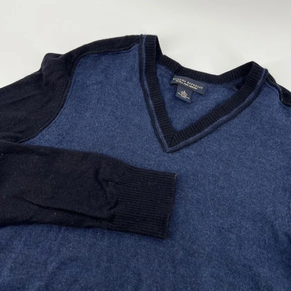 Banana Republic Mens Extra Fine‎ Merino Wool V-Neck Sweater Navy Black S