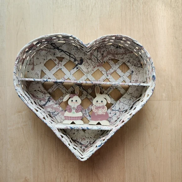 Vintage The Country Touch Rabbit Bunny Heart Shelf Cottagecore Granny Lattice