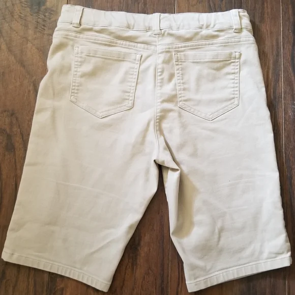 NAUTICA GIRLS SCHOOL UNIFORM KHAKI SHORTS SIZE 14